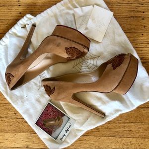 CHARLOTTE OLYMPIA HARDY DAPHNIE SUEDE HEELS